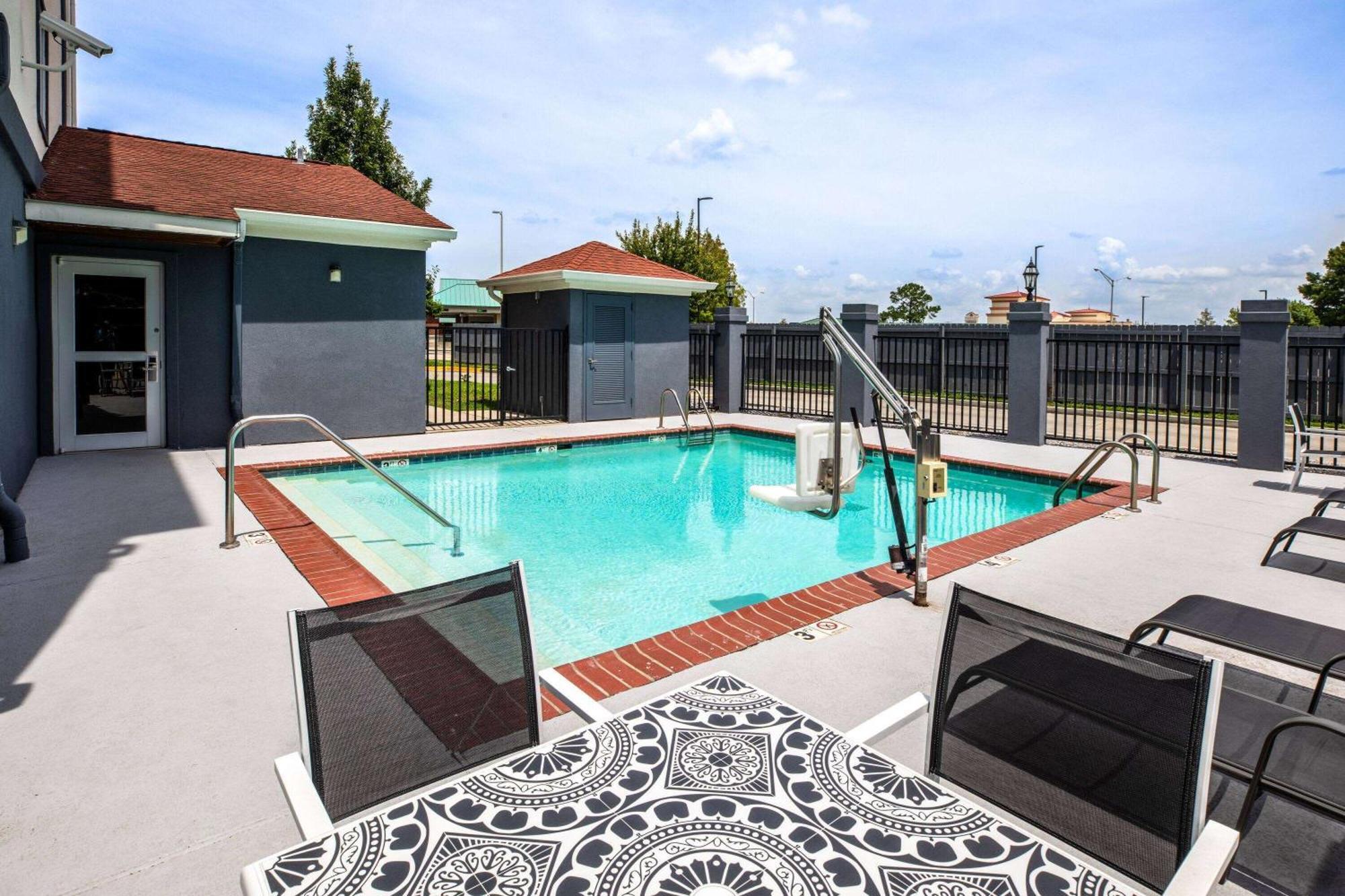 Days Inn By Wyndham Baton Rouge I-10 Prairieville Ngoại thất bức ảnh